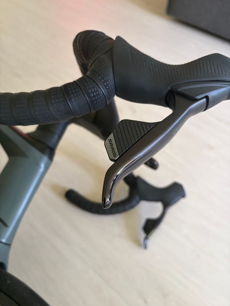 Used BMC Timemachine SRAM Rival eTap AXS 2023 Road & Gravel, Light Gray — image 5 of 11