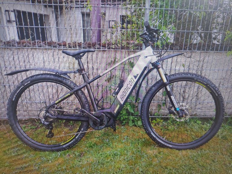 Used Bionicon Bionicon Custom Shimano Deore 2023 Mountainbike, Hellgrau — image 1 of 3