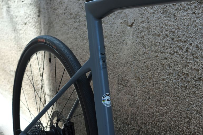 Used BMC Teammachine SLR TWO 2026 2026 Road & Gravel, Light Gray — image 12 of 27