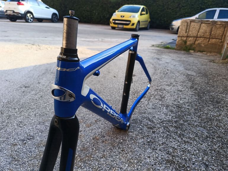 Used Orbea Onix Frameset 2012 Road & Gravel — image 1 of 7