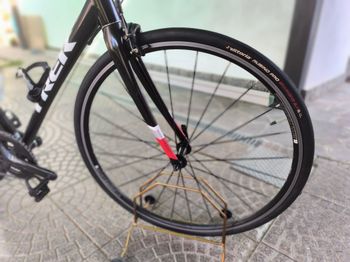 Used Trek Domane AL 3 2018 2018 Road & Gravel, Black — image 4 of 6