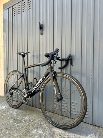 Gebrauchtes Specialized Tarmac Shimano Ultegra 2018 Road & Gravel, Schwarz — Bild 6 von 9