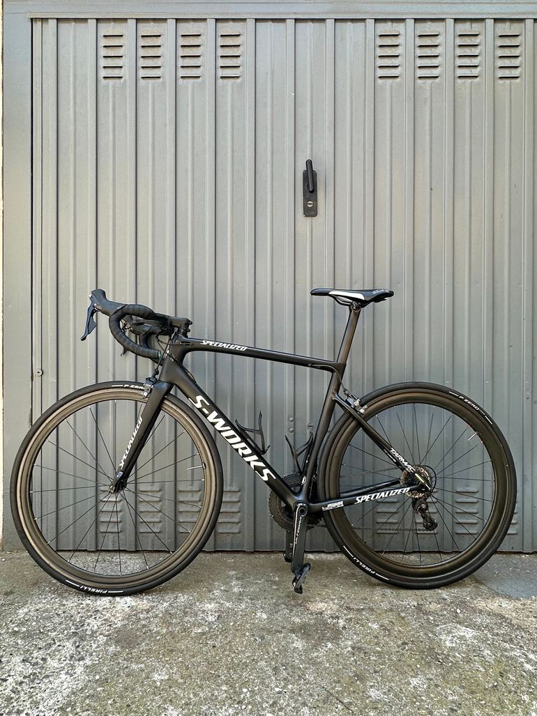 Gebrauchtes Specialized Tarmac Shimano Ultegra 2018 Road & Gravel, Schwarz — Bild 1 von 9