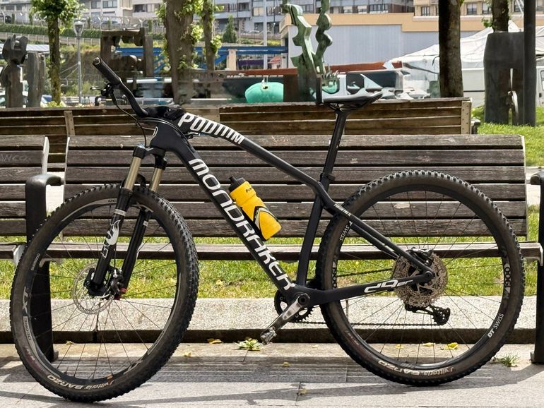 Used Mondraker Podium Shimano Deore XT 2016 Mountainbike, Black — image 10 of 13