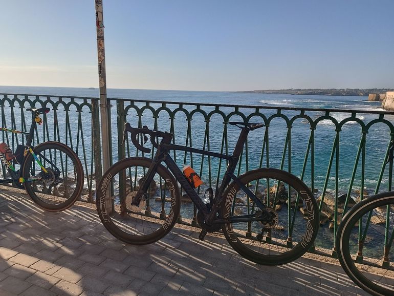 Used Specialized S-Works Venge 2020 2020 Road & Gravel, Green — image 3 of 5