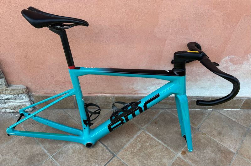 Used BMC Timemachine 01 ROAD THREE 2023 Frameset 2023 Road & Gravel, Blue — image 2 of 7