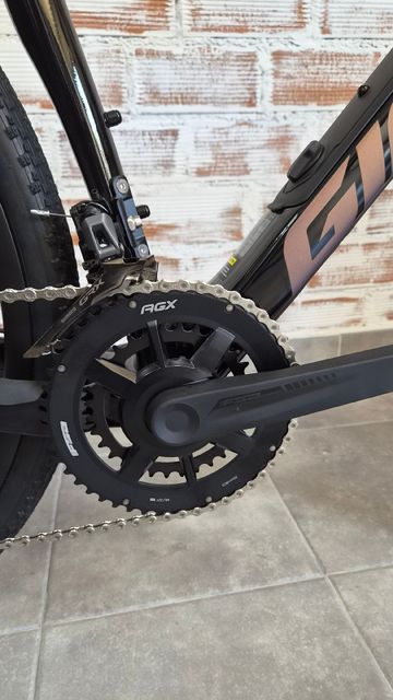 Giant Revolt Advanced 2 2025 2025 Road & Gravel d'occasion — image 4 sur 9