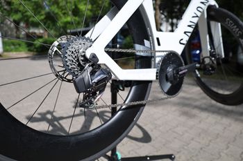 Used Canyon Speedmax CF SLX 8 AXS 2025 2025 Road & Gravel, White — image 4 of 5