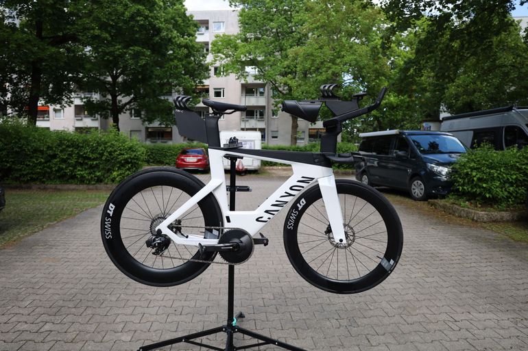 Used Canyon Speedmax CF SLX 8 AXS 2025 2025 Road & Gravel, White — image 5 of 5