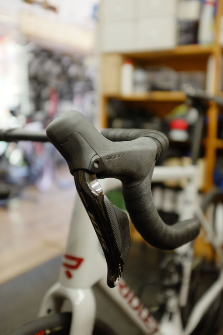 Used Ridley Grifn RS Road - Shimano 105 DI2 // 2x12s 2024 2024 Road & Gravel, Light Gray — image 7 of 8