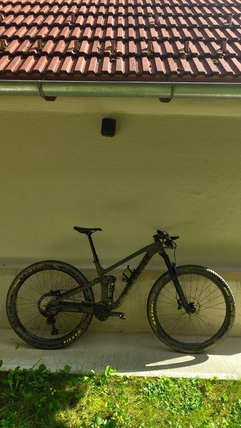 Used Trek Top Fuel 7 2023 2023 Mountainbike — image 3 of 3