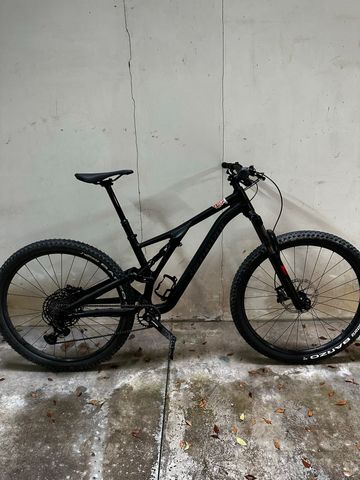Specialized Stumpjumper Alloy 2021 2021 MTB de segunda mano
