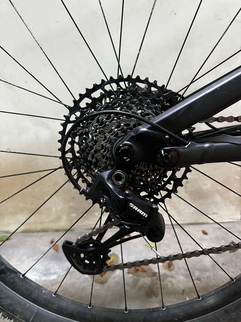 Used Specialized Stumpjumper Alloy 2021 2021 Mountainbike — image 3 of 10