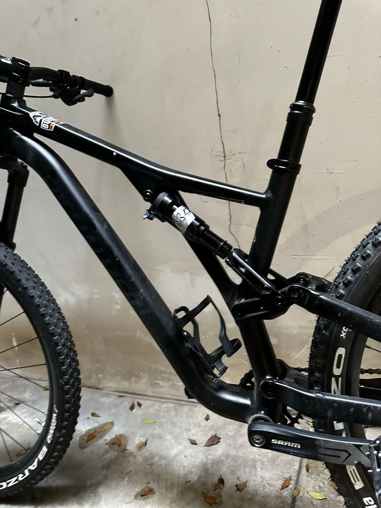 Used Specialized Stumpjumper Alloy 2021 2021 Mountainbike — image 6 of 10
