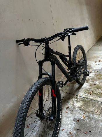 Used Specialized Stumpjumper Alloy 2021 2021 Mountainbike — image 4 of 10
