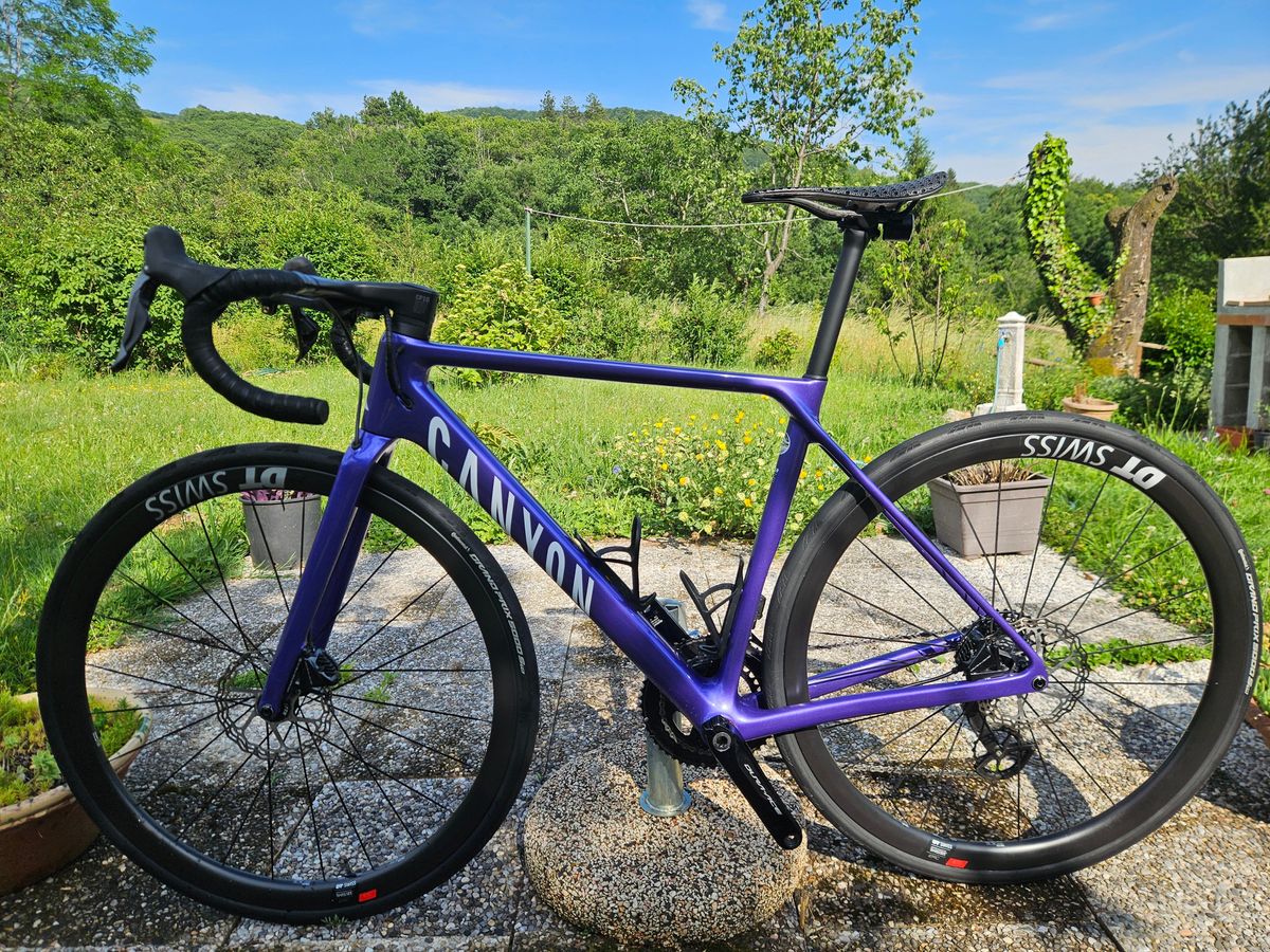 【美品・付属品あり】CANYON ultimate cf slx 9.0 di2 Canyon Ultimate CF SLX 9 Disc Di2 2021 | buycycle