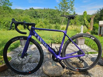 Used Canyon Ultimate CF SLX 9 Disc Di2 2021 2021 Road & Gravel