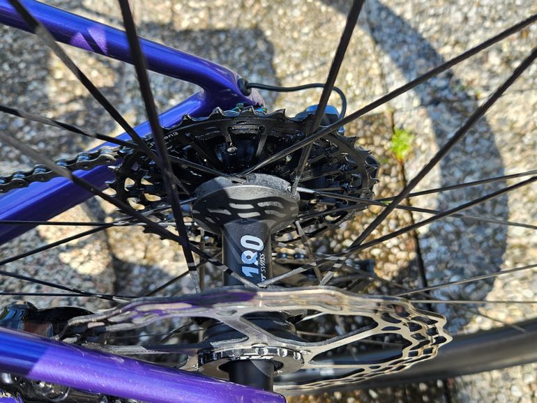 Used Canyon Ultimate CF SLX 9 Disc Di2 2021 2021 Road & Gravel, Purple — image 4 of 22