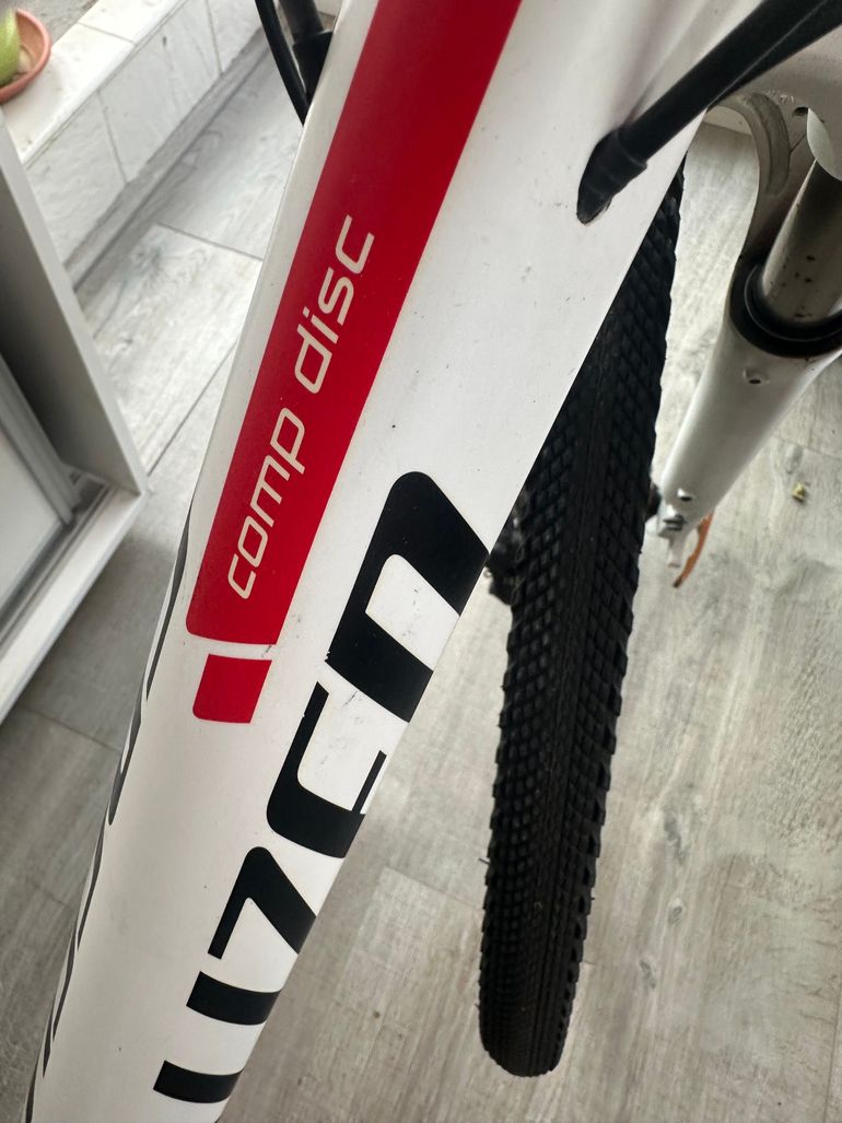 Used Specialized Crosstrail 2014 Urban, White — image 7 of 8