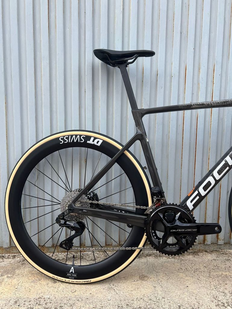 Used Focus IZALCO MAX 9.9 2026 2026 Road & Gravel, Light Gray — image 3 of 5