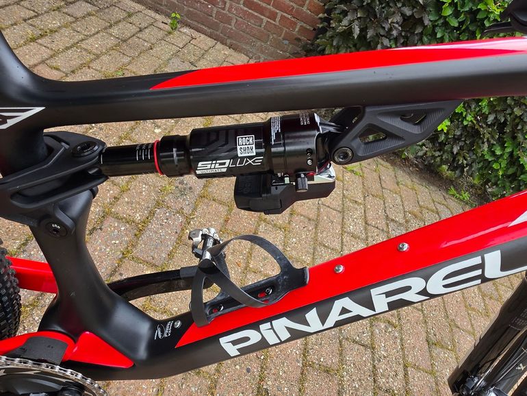 Used Pinarello Dogma SRAM XX SL Eagle AXS (T-Type) 2025 Mountainbike — image 5 of 8