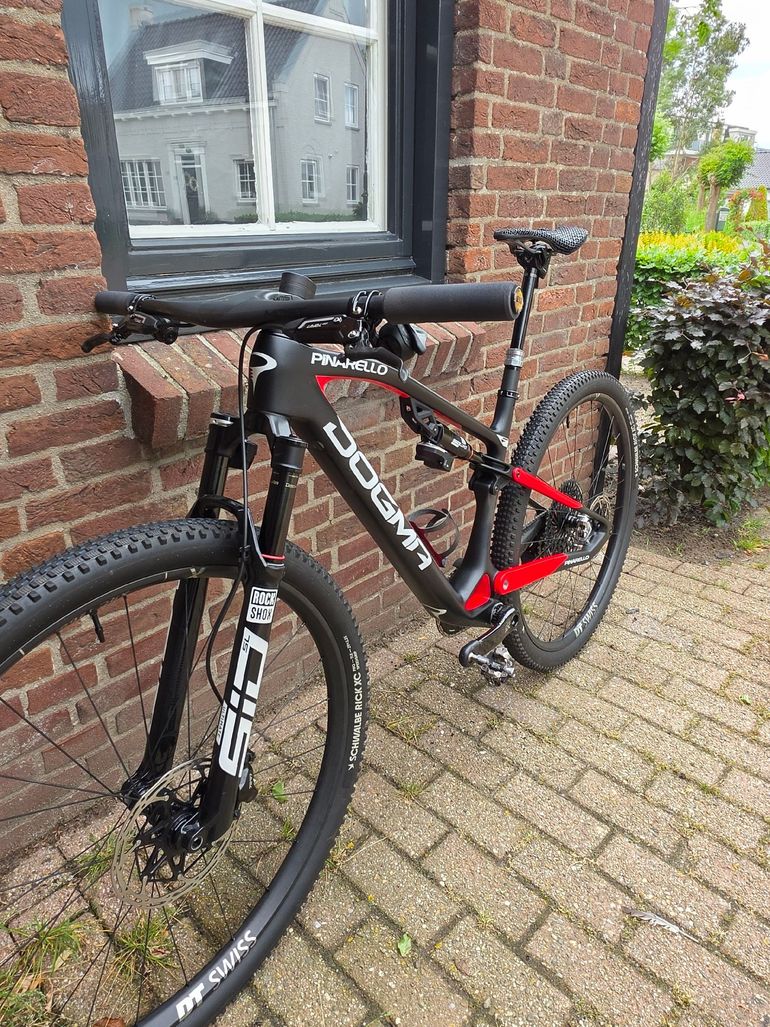 Used Pinarello Dogma SRAM XX SL Eagle AXS (T-Type) 2025 Mountainbike — image 4 of 8