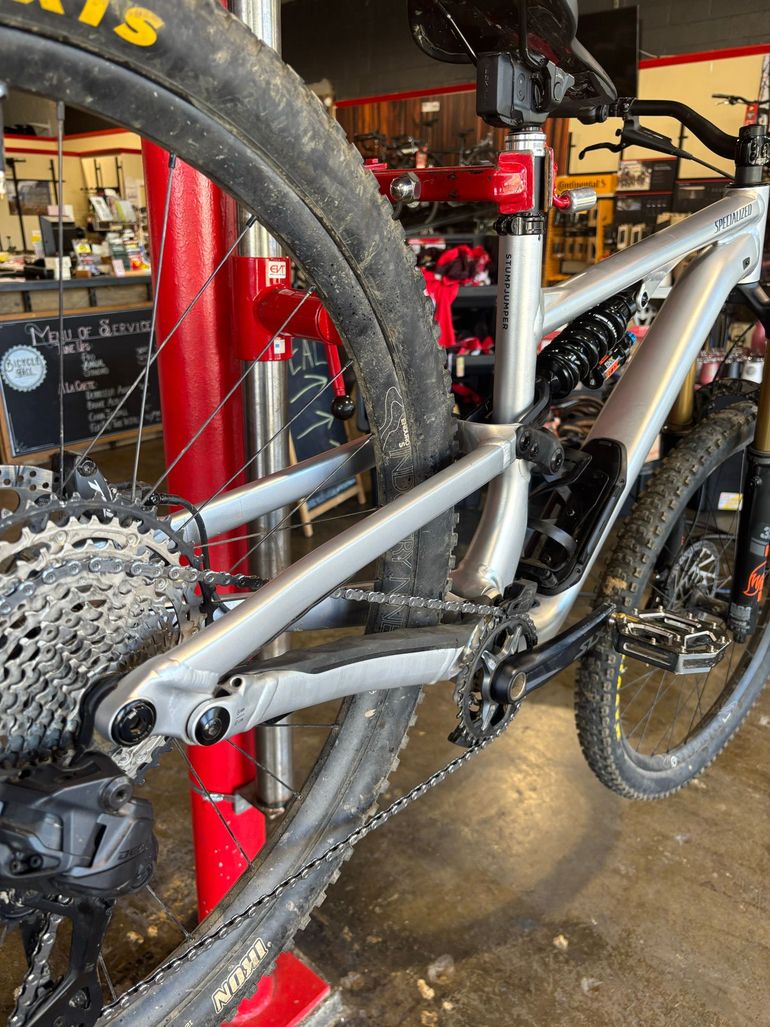 Used Specialized Stumpjumper 15 Alloy - FOX Coil 2025 Frameset 2025 Mountainbike, Light Gray, 29, 27.5 — image 3 of 4
