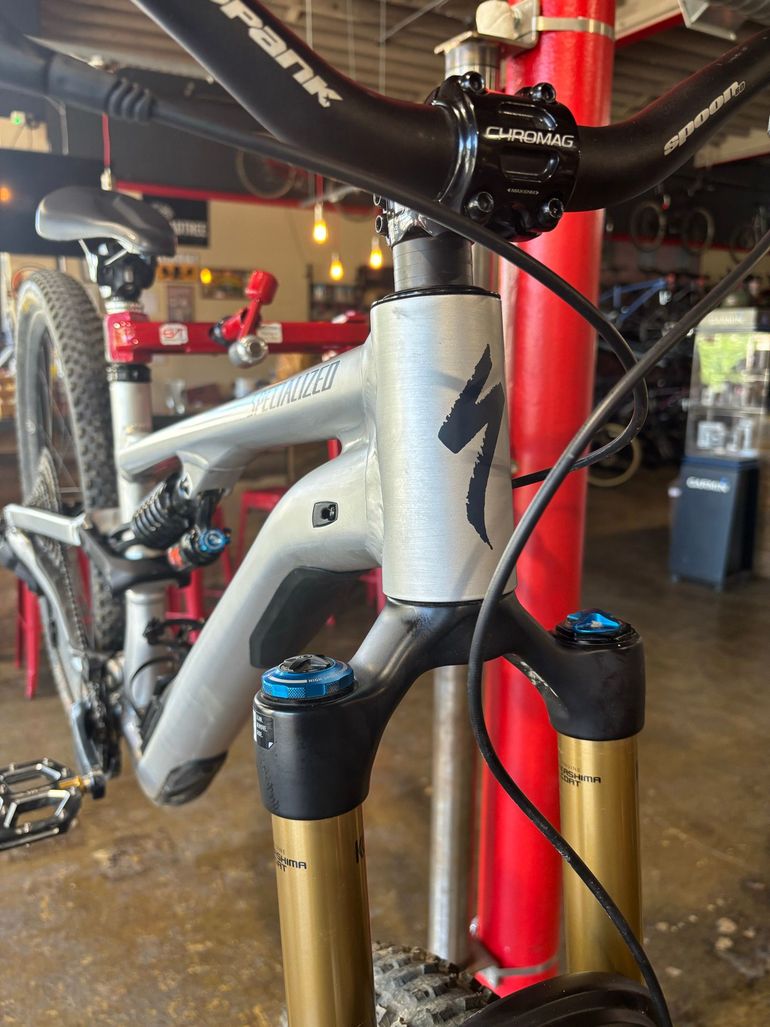 Used Specialized Stumpjumper 15 Alloy - FOX Coil 2025 Frameset 2025 Mountainbike, Light Gray, 29, 27.5 — image 2 of 4