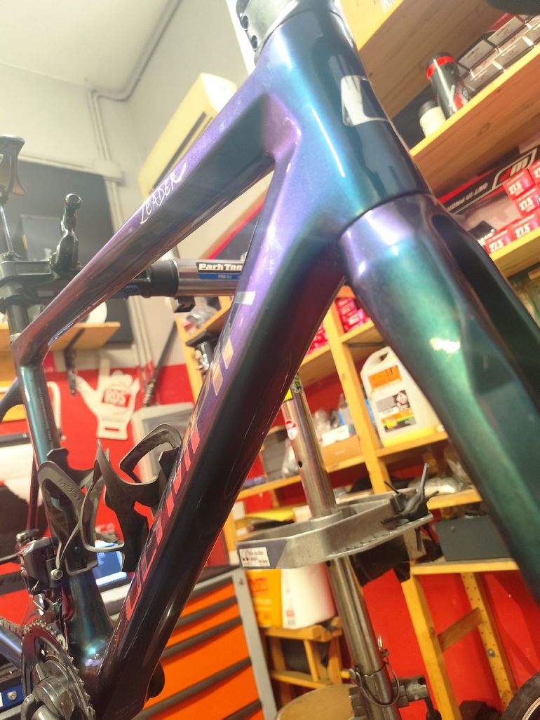 Used Olympia Olympia Custom Shimano Ultegra Di2 2023 Road & Gravel, Green — image 3 of 9