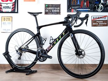 Used Scott Foil 20 2020 2020 Road & Gravel — image 3 of 24