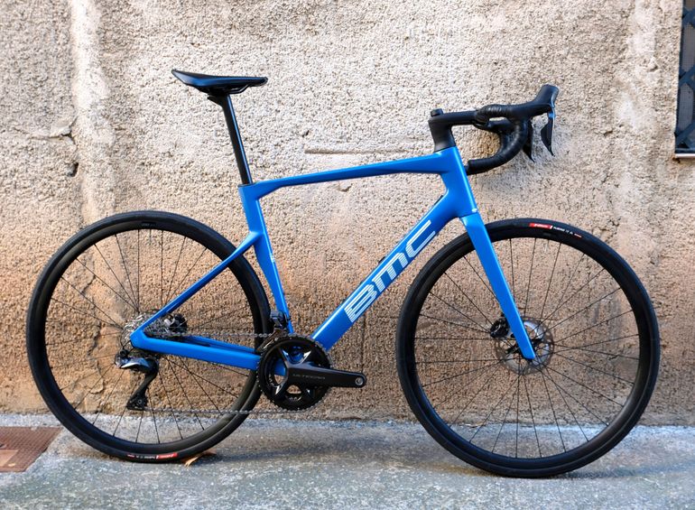 Used BMC Roadmachine TWO 2024 2024 Road & Gravel — image 1 of 11