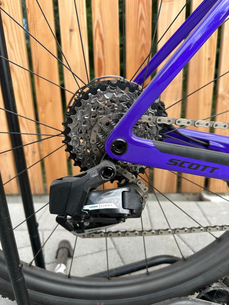Used Scott Addict Gravel 10 2024 2024 Road & Gravel, Violett — image 4 of 4