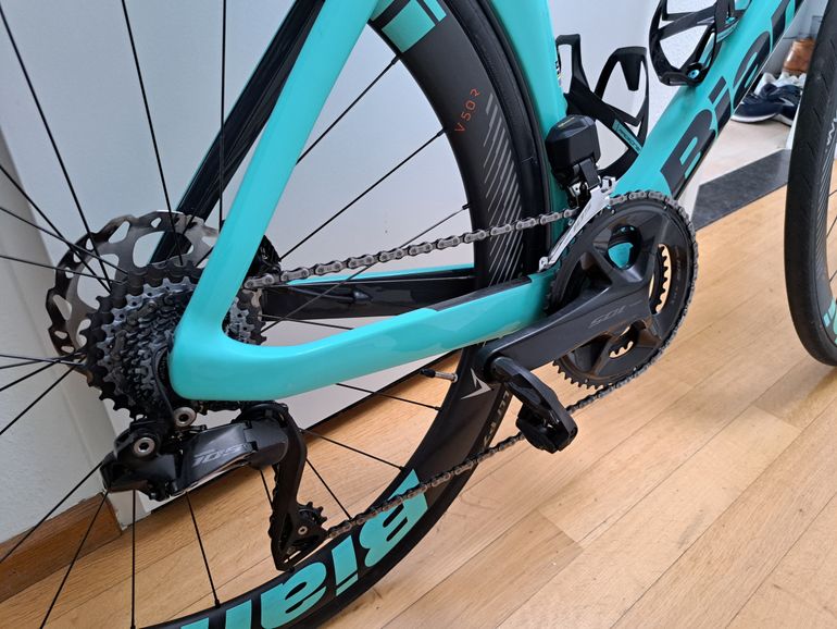 Used Bianchi Oltre Race 105 2025 2025 Road & Gravel, Green — image 4 of 8