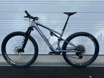 Used Specialized Epic 8 Pro 2026 2026 Mountainbike, Hellgrau, 29 — image 3 of 6