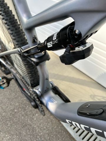 Used Specialized Epic 8 Pro 2026 2026 Mountainbike, Light Gray, 29 — image 4 of 6