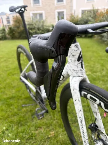 Used Specialized Specialized Tarmac S-works SL8 Dura Ace Di2 Roval CLX Team 2026 Road & Gravel — image 8 of 15