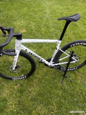 Used Specialized Specialized Tarmac S-works SL8 Dura Ace Di2 Roval CLX Team 2026 Road & Gravel — image 10 of 15