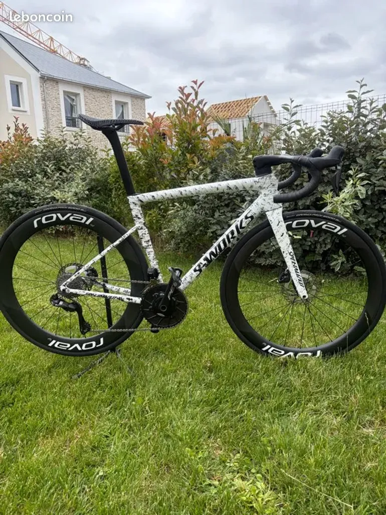 Used Specialized Specialized Tarmac S-works SL8 Dura Ace Di2 Roval CLX Team 2026 Road & Gravel — image 1 of 15
