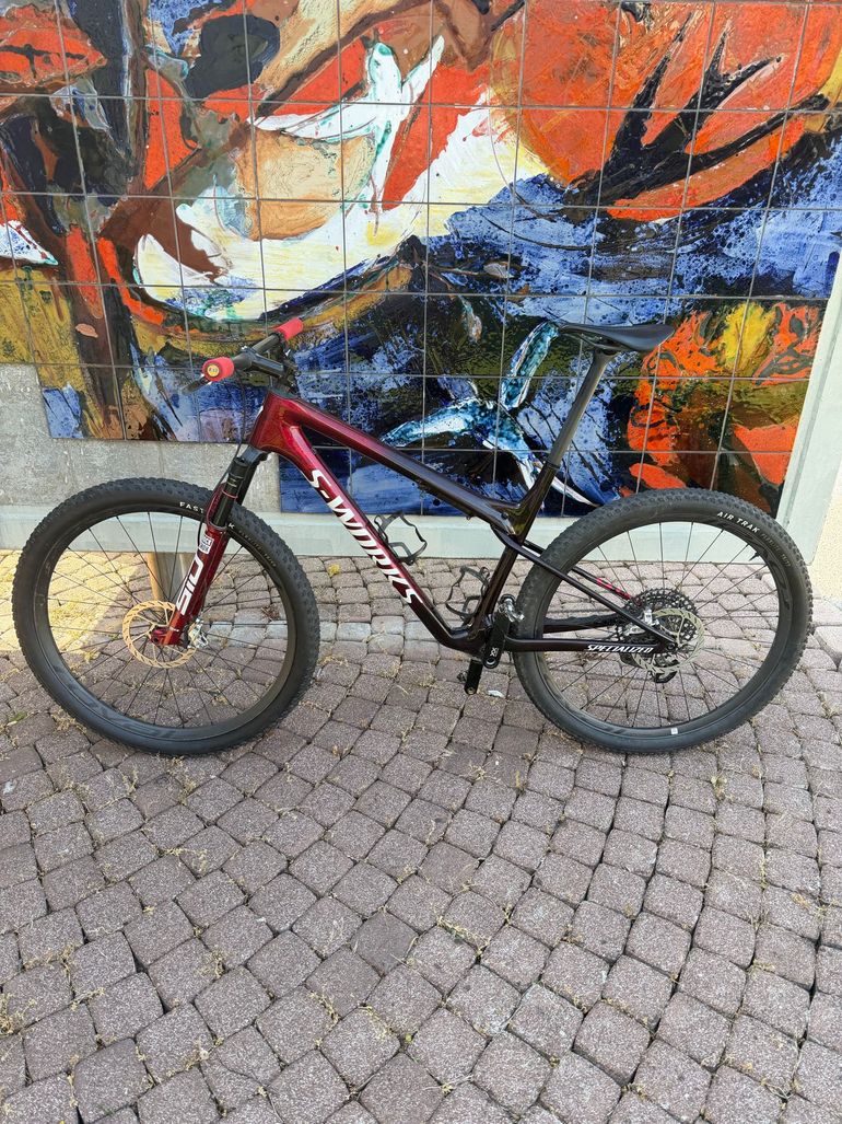 Used Specialized S-Works Epic World Cup - SRAM XX AXS, RockShox Ultimate 2023 2023 Mountainbike — image 2 of 9