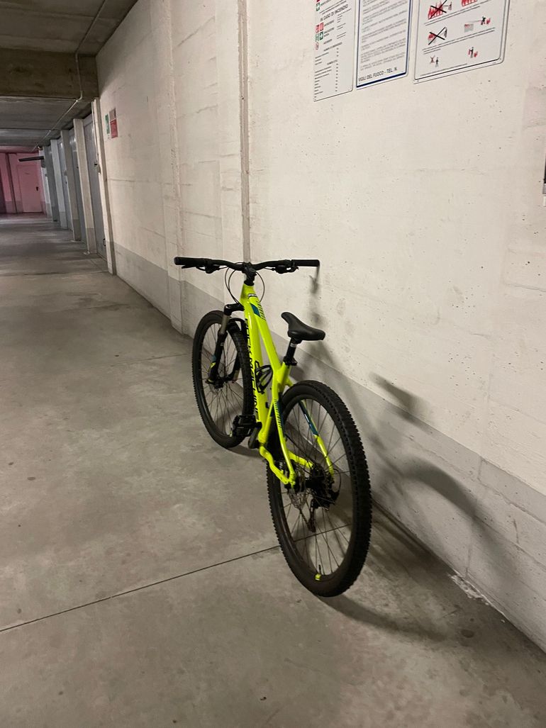 Used Rock Machine Rock Machine Custom Shimano Altus 2023 Mountainbike, Orange — image 5 of 6