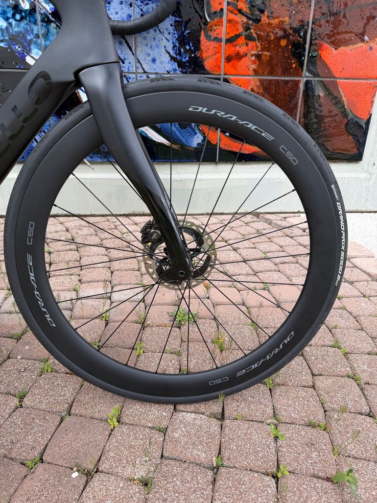 Used Pinarello DOGMA F DURA ACE Di2 Disc 2023 2023 Road & Gravel — image 10 of 10