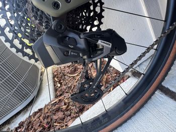 Used Specialized Diverge Comp Carbon 2025 2025 Road & Gravel, Green — image 5 of 6