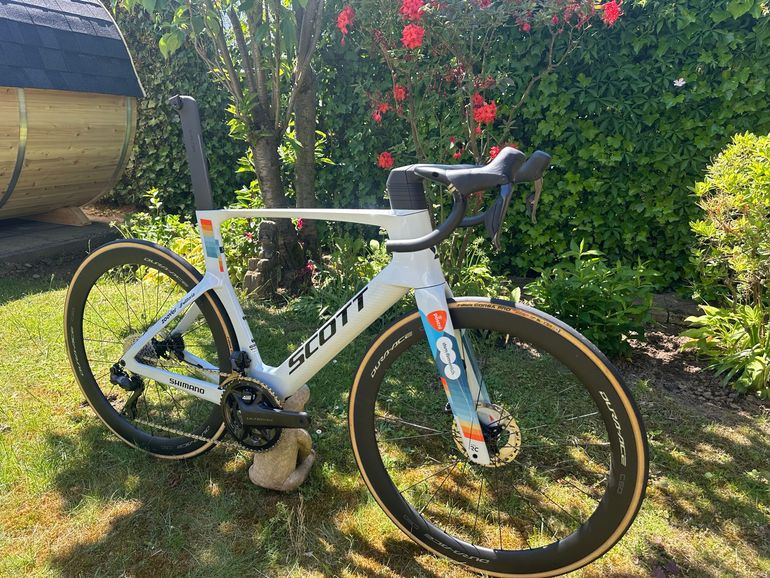 Used Scott Foil RC 10 2024 2024 Road & Gravel, White — image 2 of 14