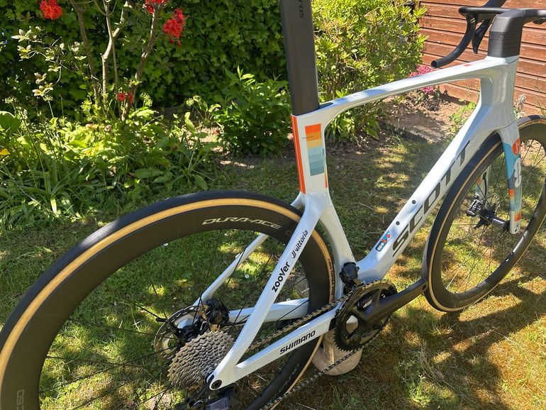Used Scott Foil RC 10 2024 2024 Road & Gravel, White — image 6 of 14