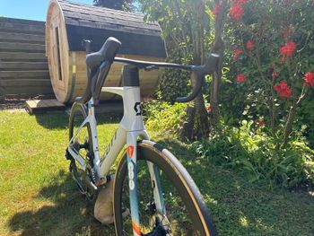 Used Scott Foil RC 10 2024 2024 Road & Gravel, White — image 5 of 14