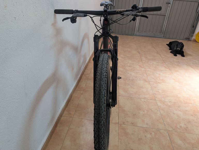 Used Trek Supercaliber SLR 9.8 GX AXS Gen 2 2024 2024 Mountainbike, Red, 29 — image 8 of 8