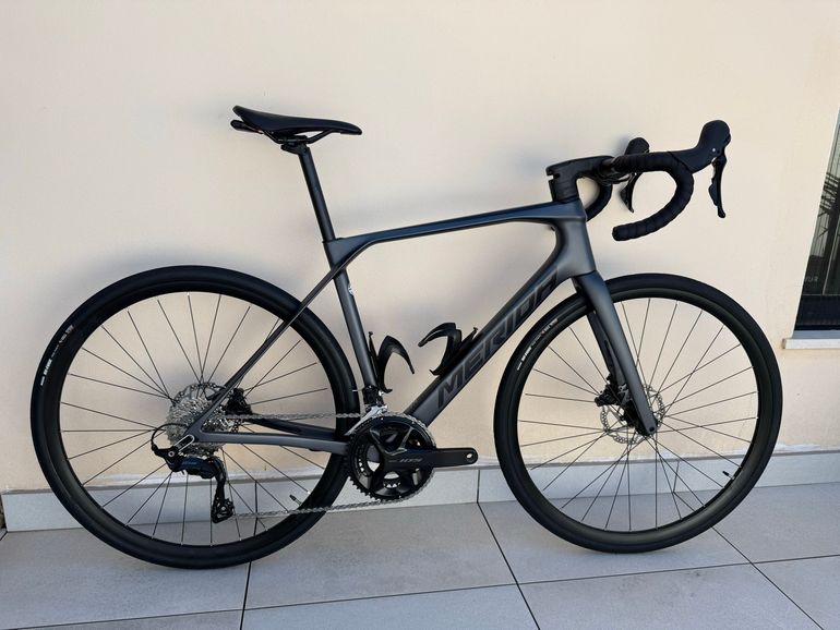 Used Merida SCULTURA ENDURANCE 4000 2025 2025 Road & Gravel — image 1 of 8