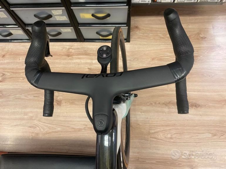 Used Specialized Tarmac Shimano Ultegra Di2 2019 Road & Gravel — image 3 of 7