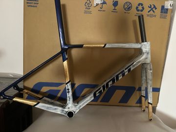 Used Giant TCR Advanced SL Frameset 2026 Frameset 2026 Road & Gravel, White — image 14 of 15