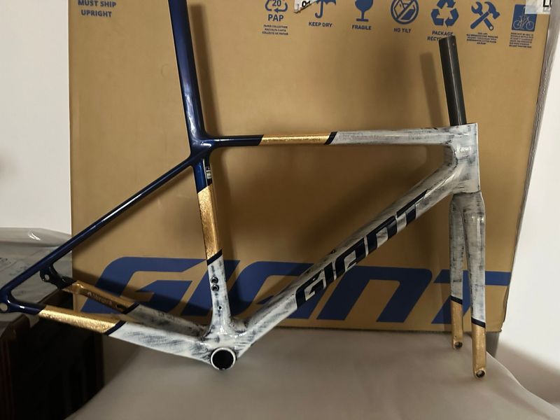 Used Giant TCR Advanced SL Frameset 2026 Frameset 2026 Road & Gravel, White — image 13 of 15
